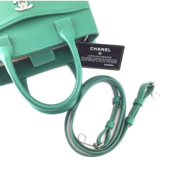 Shopping Tote Mini Neo Executive Shoulder Bag - Picture 6 of 8